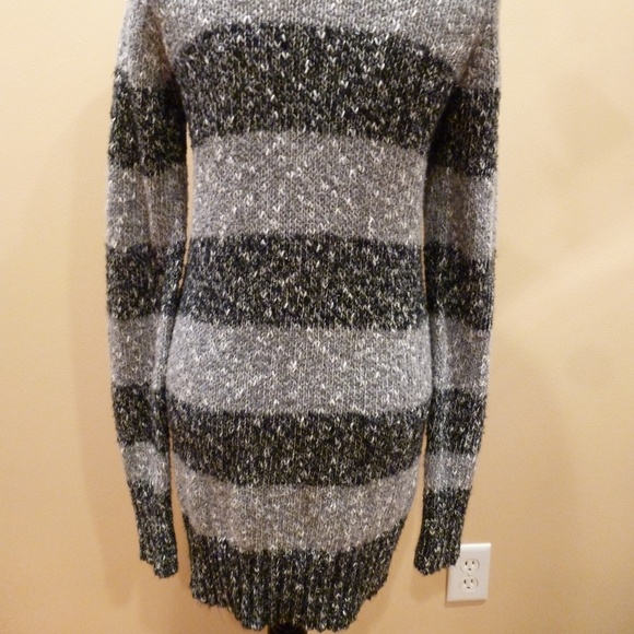 Cardigan button-down tunic length sweater - Picture 6 of 8